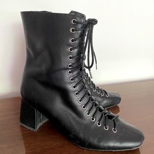 Amazing leather lace-up boots square heel